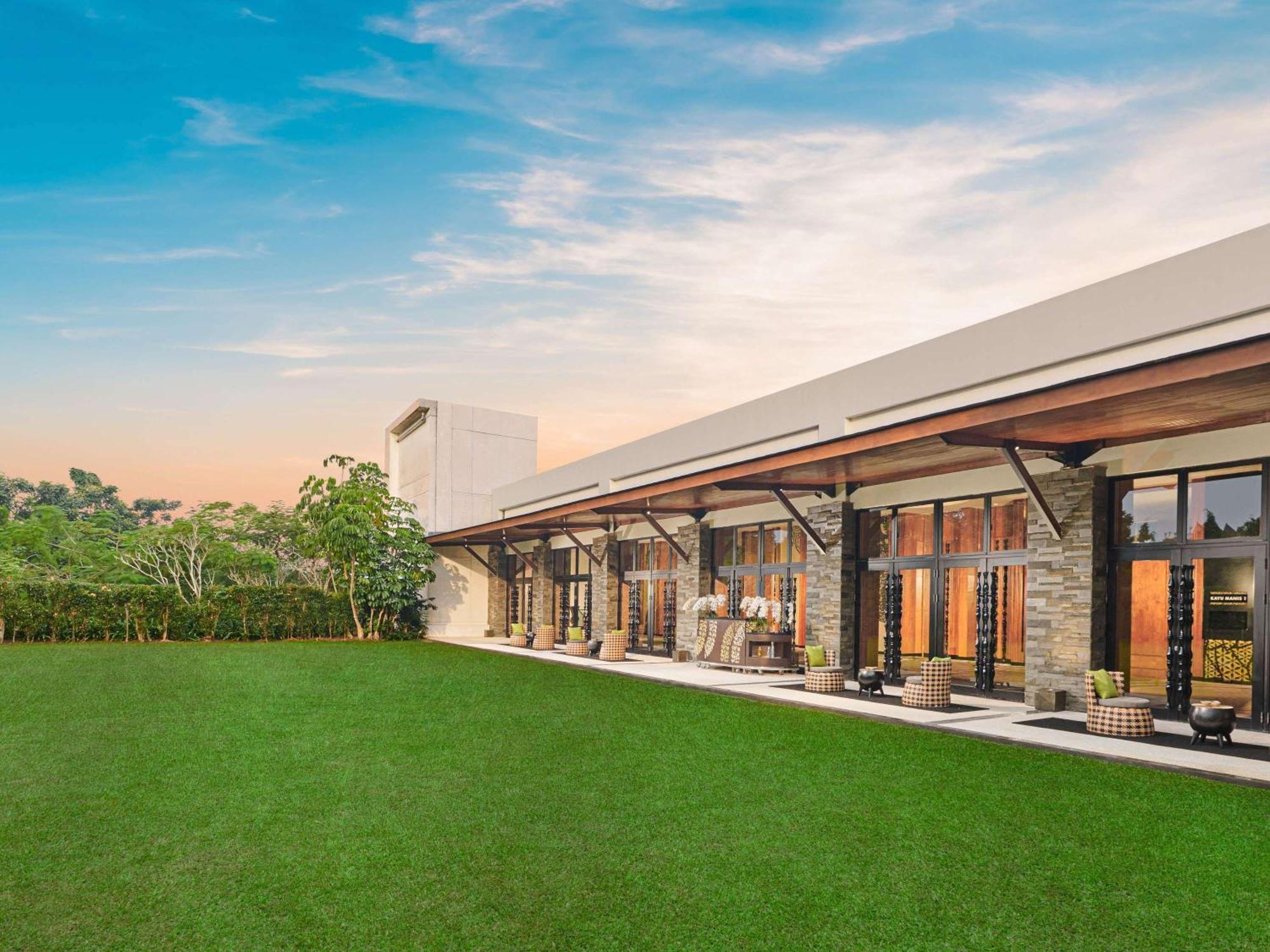 Pullman Ciawi Vimala Hills 5*
